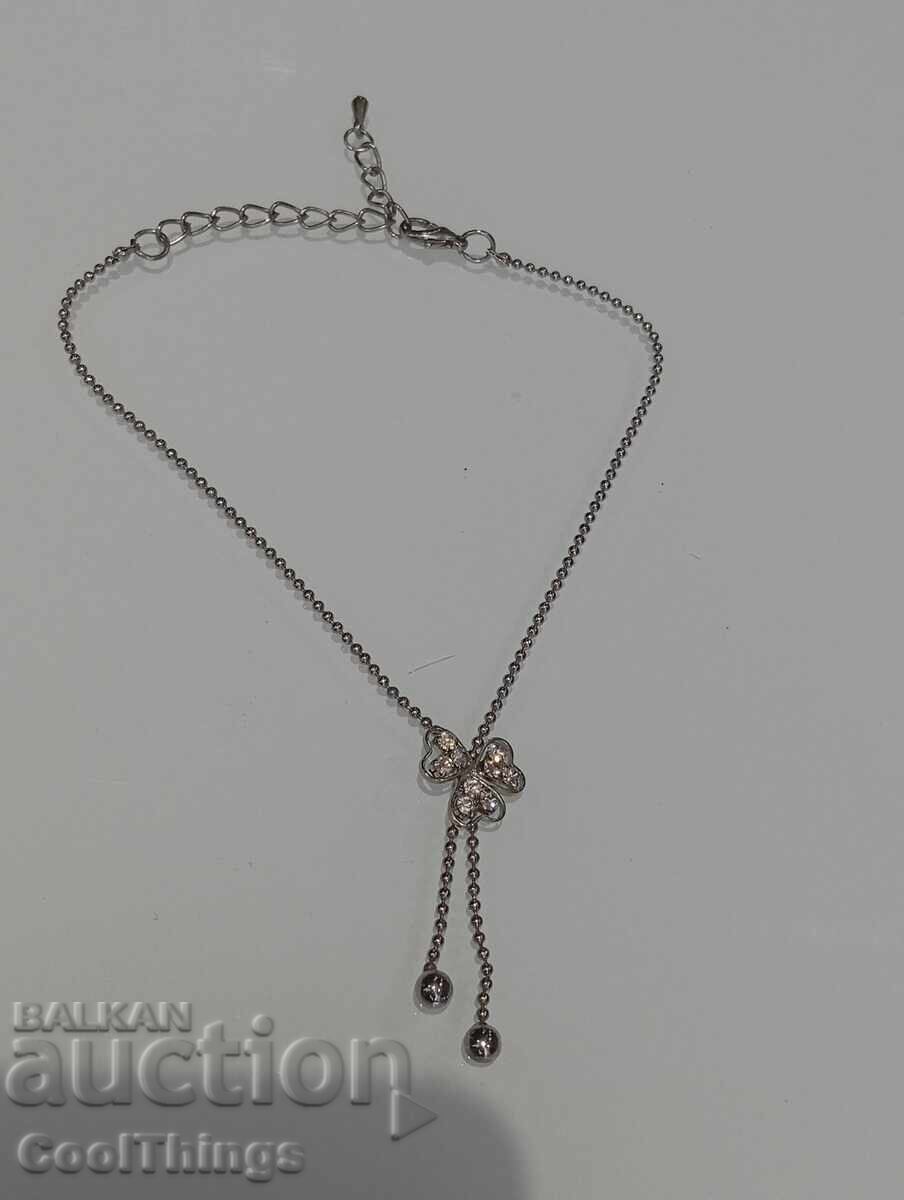 Un colier vechi Un colier vechi