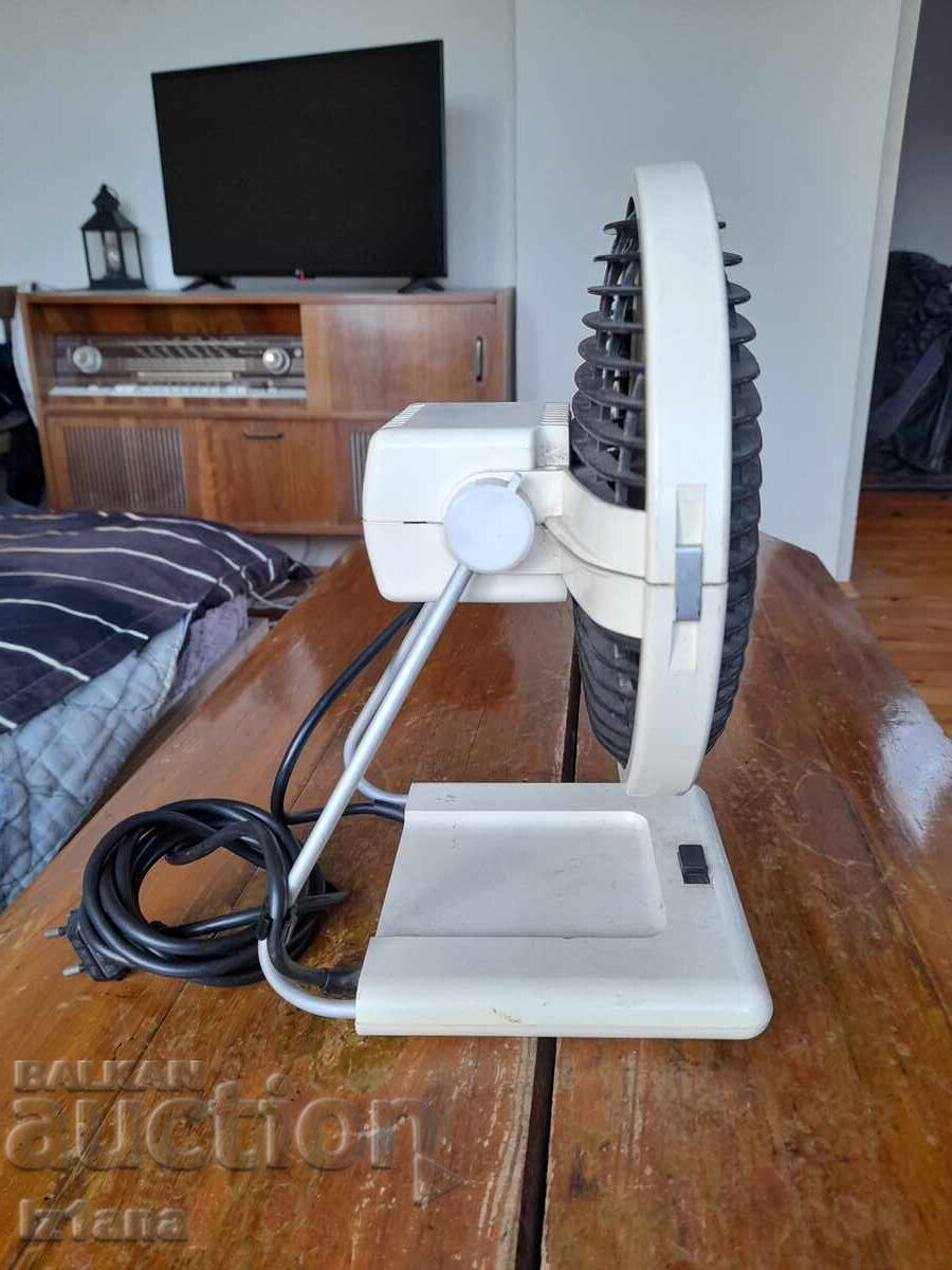 Παλιός ανεμιστήρας με τιμή 55.00 BGN | € 28.12