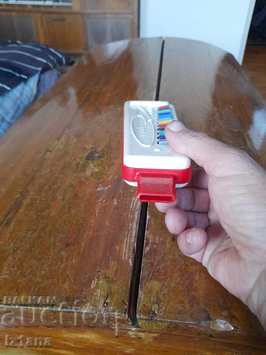 Licitație Instrument muzical pentru copii Triola, vechi