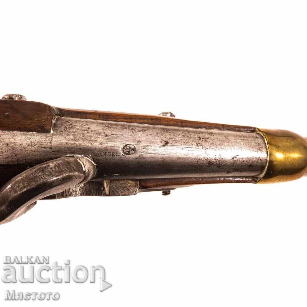 Capsule pistol pair. PERFECT. Army - 7 Capsule pistol pair. PERFECT. Army - 7