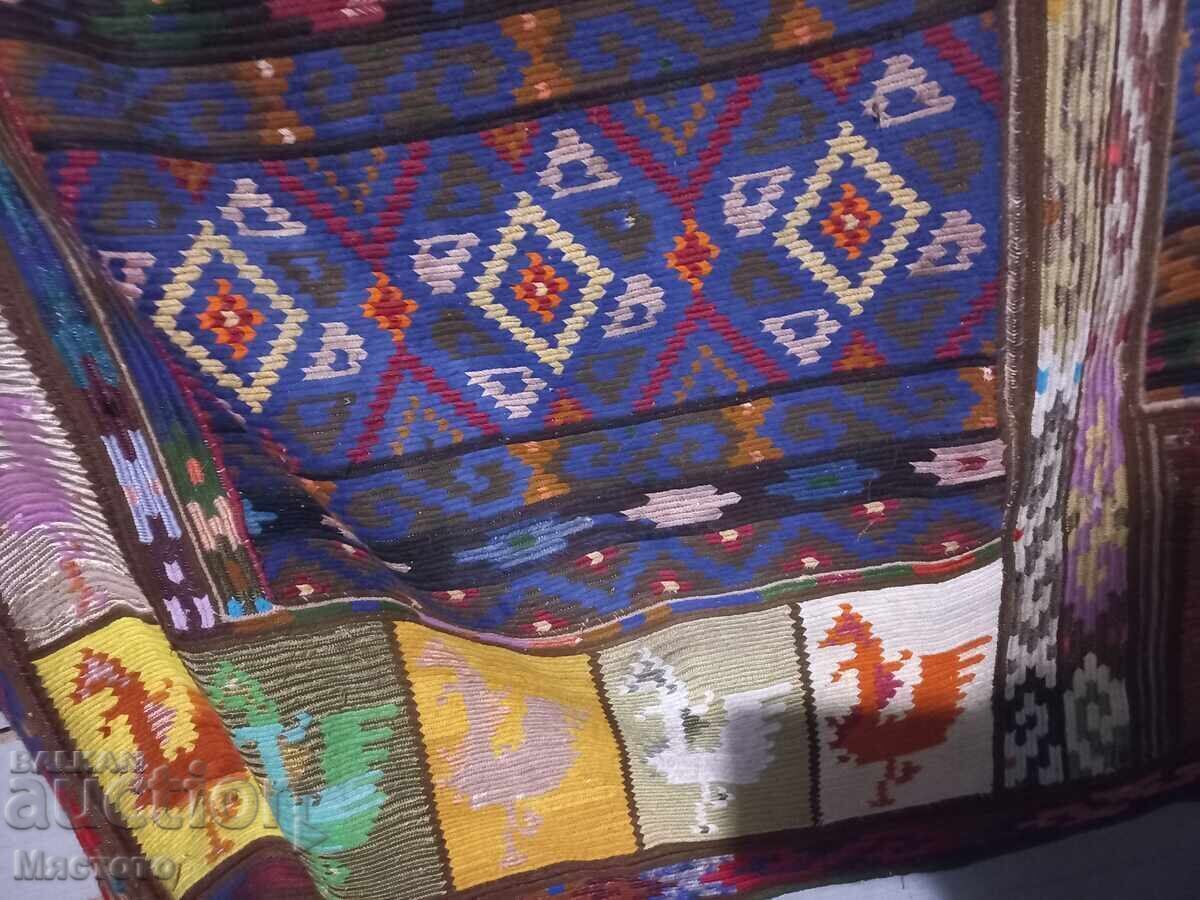 Χαλί ουρά αναγεννησιακό ΜΟΝΑΔΙΚΟ - 6 Χαλί ουρά αναγεννησιακό ΜΟΝΑΔΙΚΟ - 6