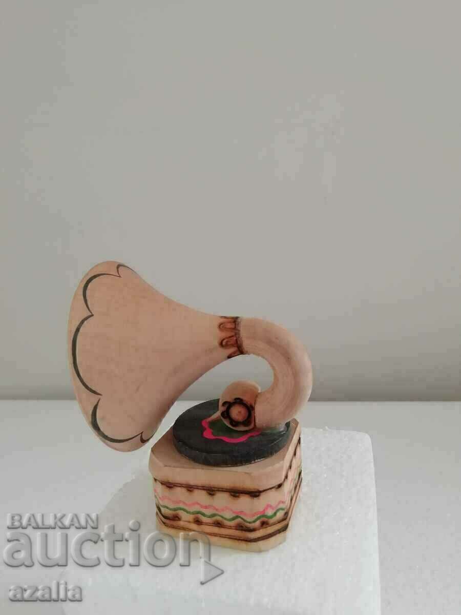 Delivery of Gramophone - wooden souvenir