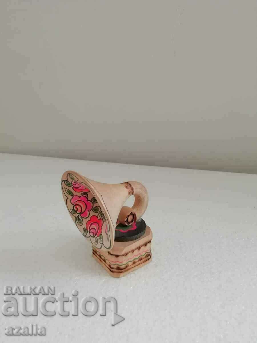 Gramophone - wooden souvenir - 5
