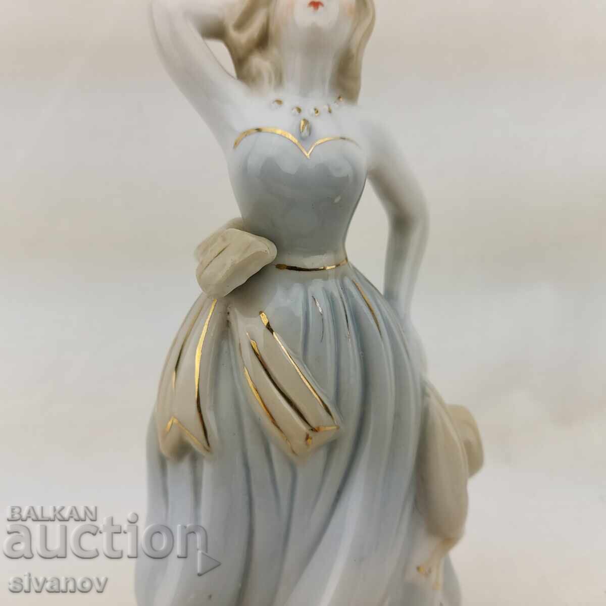 Delivery of Old porcelain figurine Lady with a bow at the waist #2729