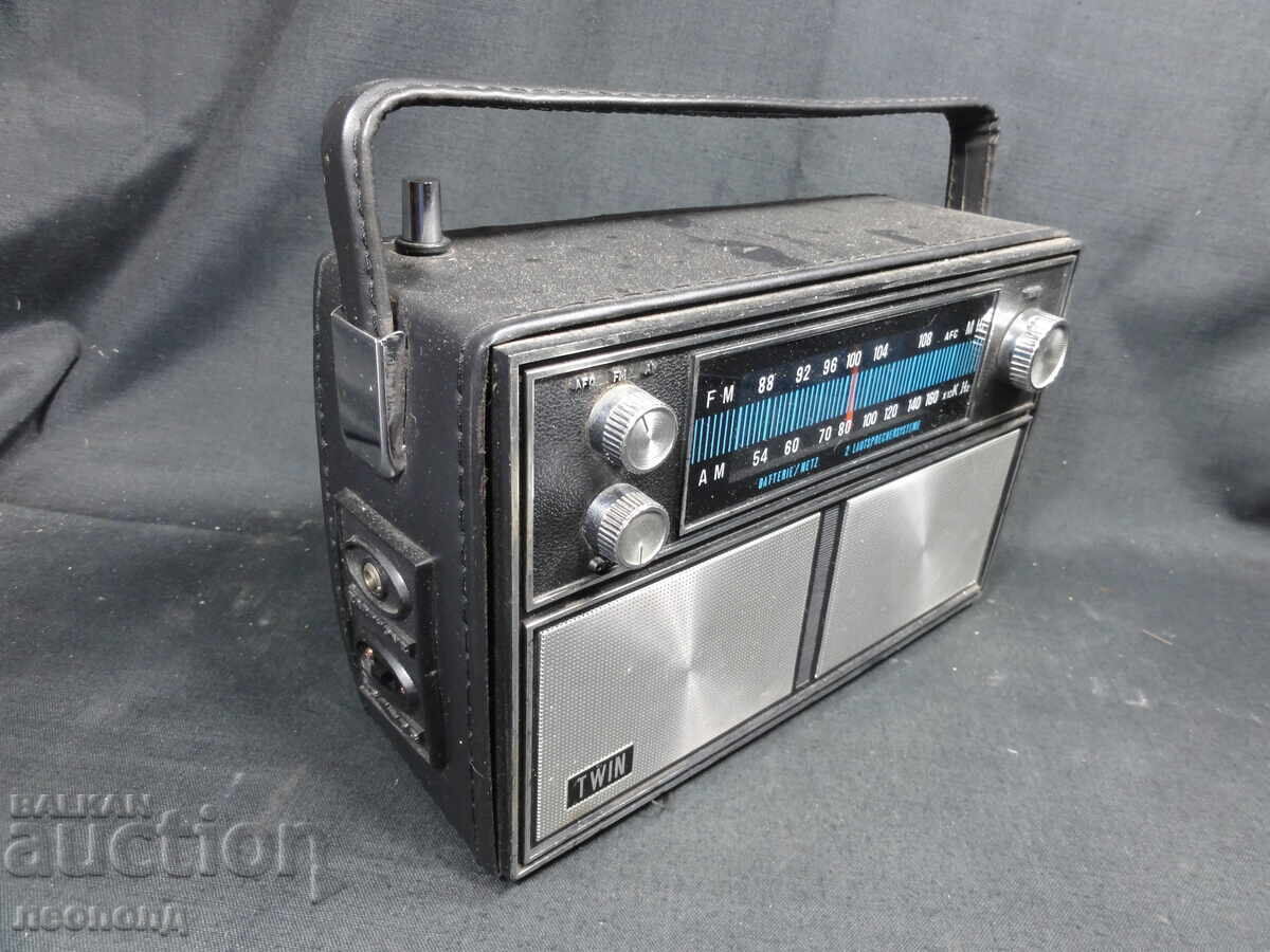 Auction  BZC STAR RETRO TRANSISTOR RADIO TWIN