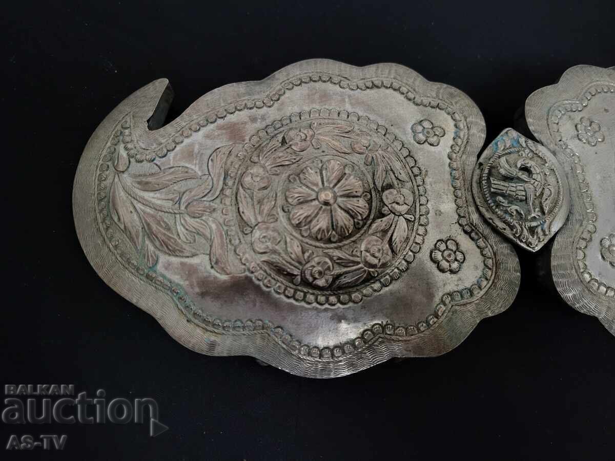 Authentic Revival-era silver clasps with price 1350.00 BGN | € 690.24