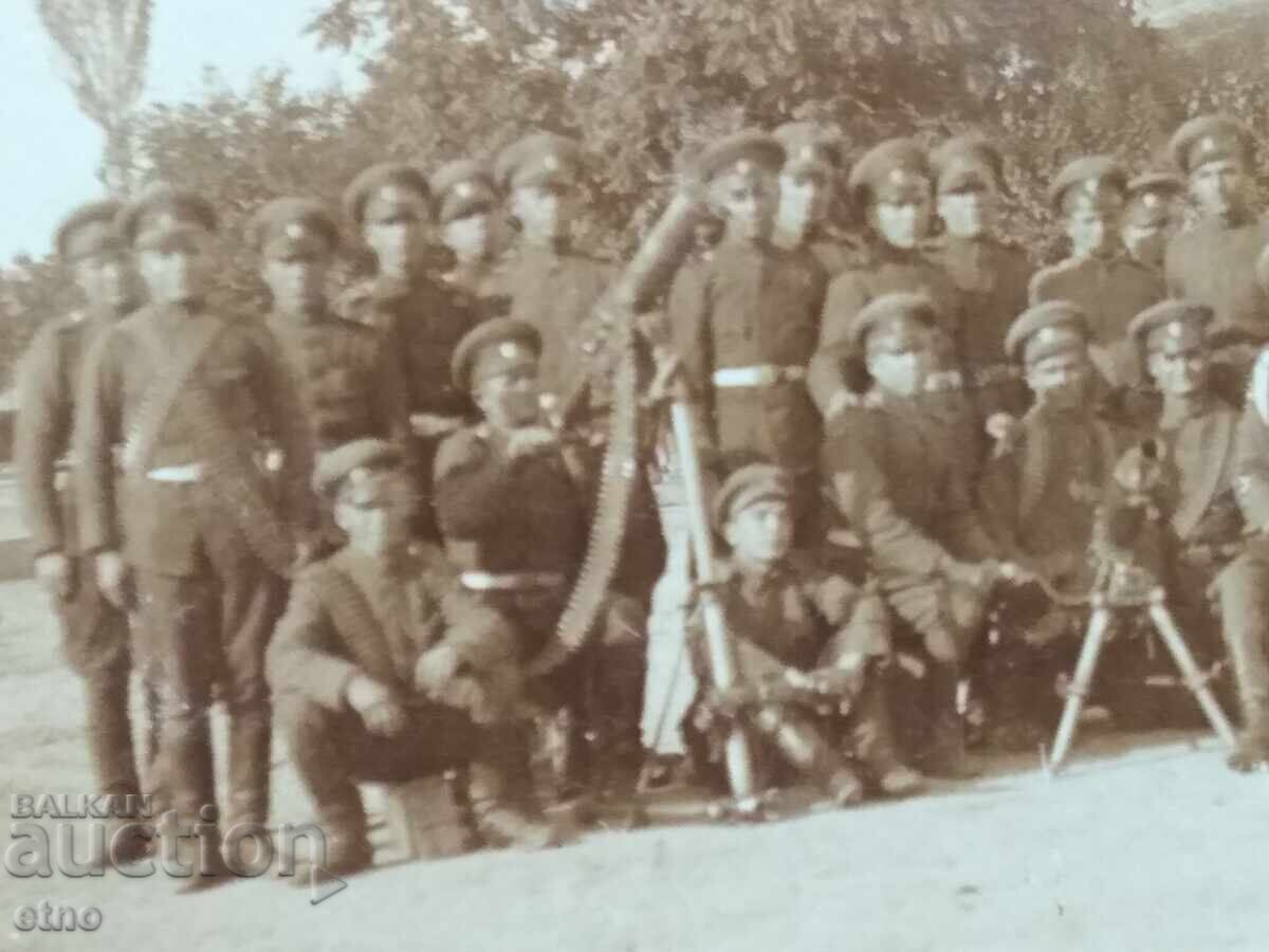 Livrarea FOTOGRAFIE REGALĂ, SOLDAT, UNIFORMĂ, sabie Livrarea FOTOGRAFIE REGALĂ, SOLDAT, UNIFORMĂ, sabie
