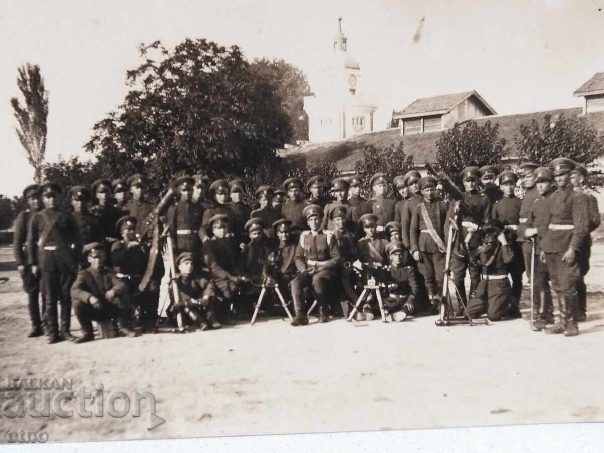 FOTOGRAFIE REGALĂ, SOLDAT, UNIFORMĂ, sabie FOTOGRAFIE REGALĂ, SOLDAT, UNIFORMĂ, sabie