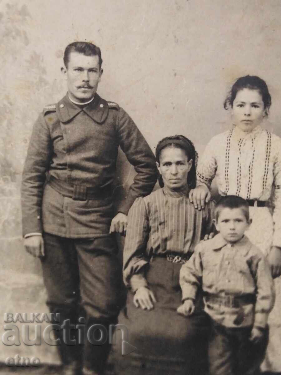 ΒΑΣΙΛΙΚΗ ΦΩΤΟΓΡΑΦΙΑ, ΣΤΡΑΤΙΩΤΗΣ, ΣΤΟΛΗ, ΜΠΑΤΣΚΟΒΟ με τιμή 10.00 BGN | € 5.11 ΒΑΣΙΛΙΚΗ ΦΩΤΟΓΡΑΦΙΑ, ΣΤΡΑΤΙΩΤΗΣ, ΣΤΟΛΗ, ΜΠΑΤΣΚΟΒΟ με τιμή 10.00 BGN | € 5.11