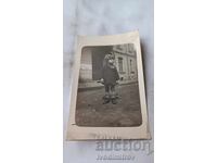 Φωτογραφία Αγοριού στον Δρόμο 1928