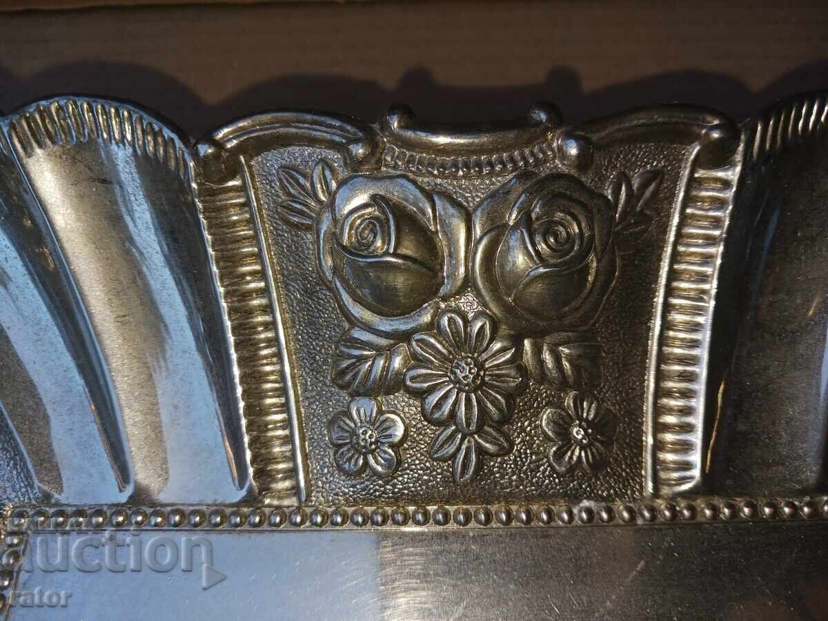 Auction Old beautiful metal fruit bowl Auction Old beautiful metal fruit bowl