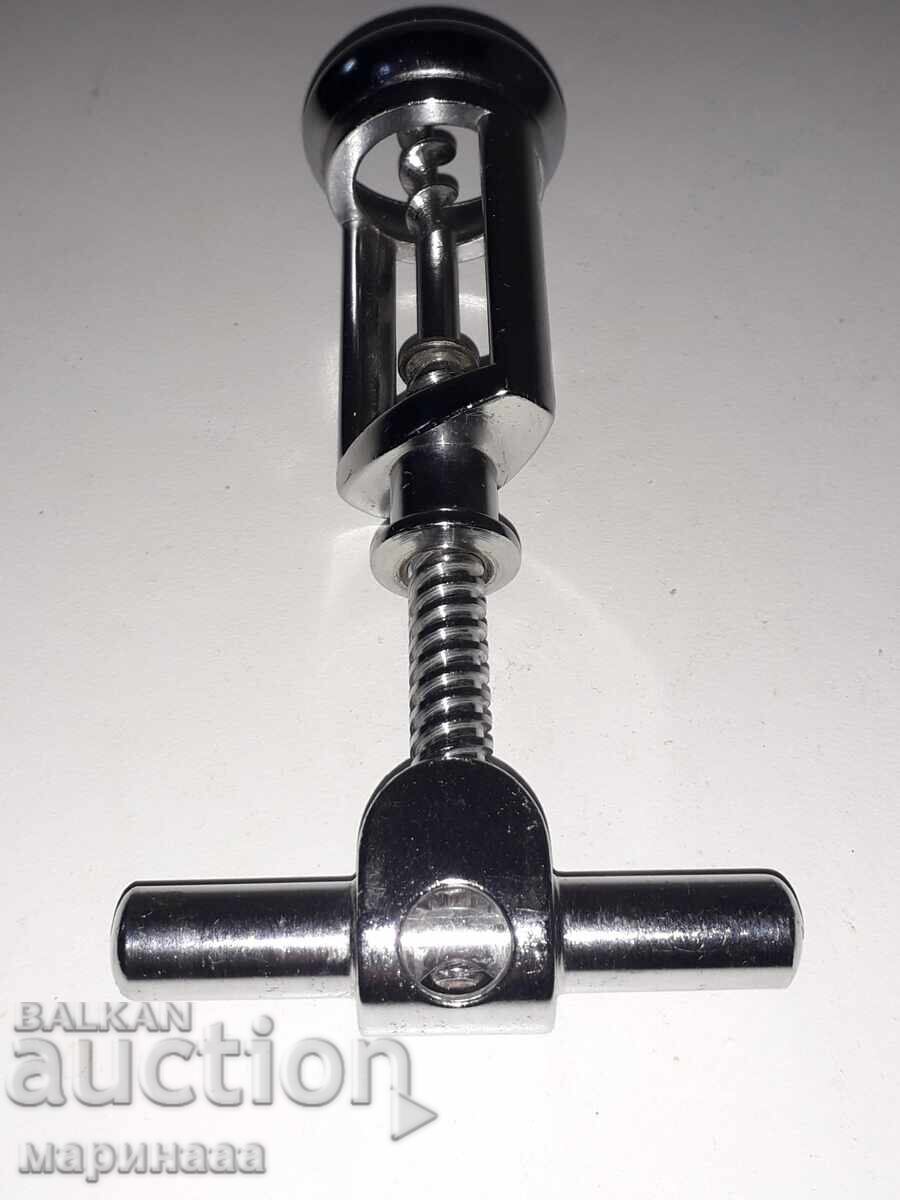 Доставка на МАСИВЕН ТИРБУШОН Доставка на МАСИВЕН ТИРБУШОН