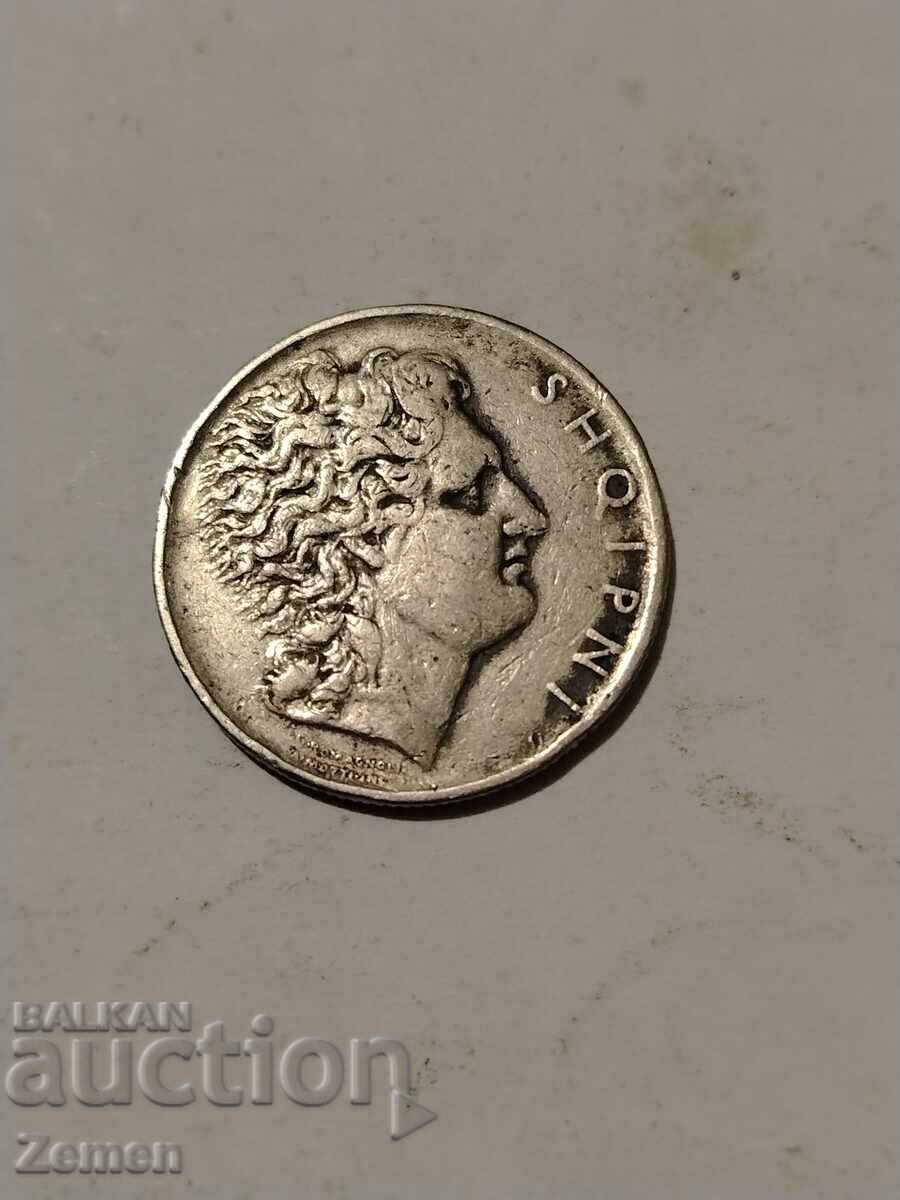 1 λέκ με τιμή 50.00 BGN | € 25.56 1 λέκ με τιμή 50.00 BGN | € 25.56