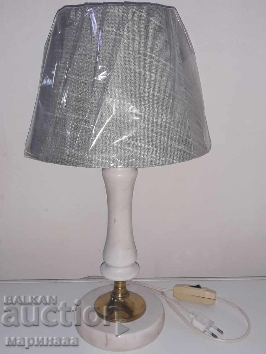 Доставка на СТАРА ЛАМПА. МАСИВЕН МРАМОР, МЕСИНГ