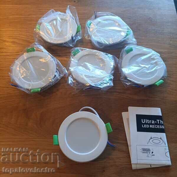 Auction  NEW! Set of 6 LED spotlights 7W, dimmable, IP44, 3 colors with