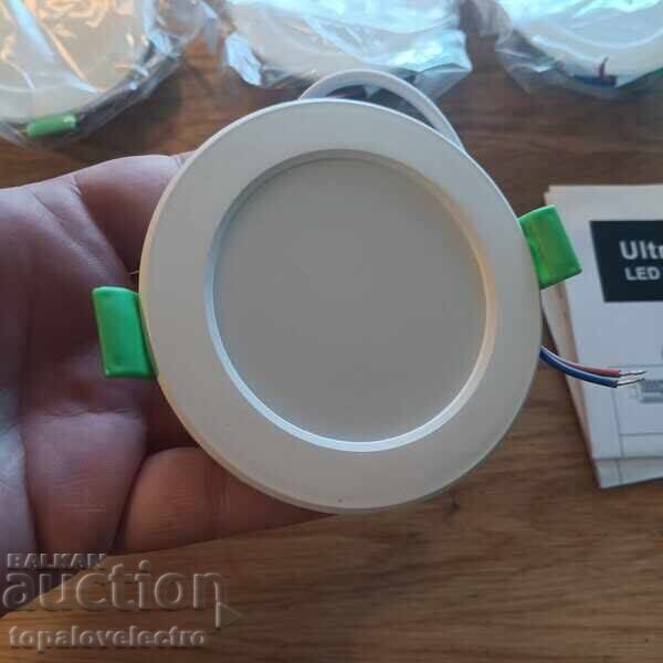 Delivery of NEW! Set of 6 LED spotlights 7W, dimmable, IP44, 3 colors with