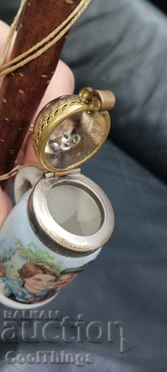 Licitație O țeavă veche Licitație O țeavă veche