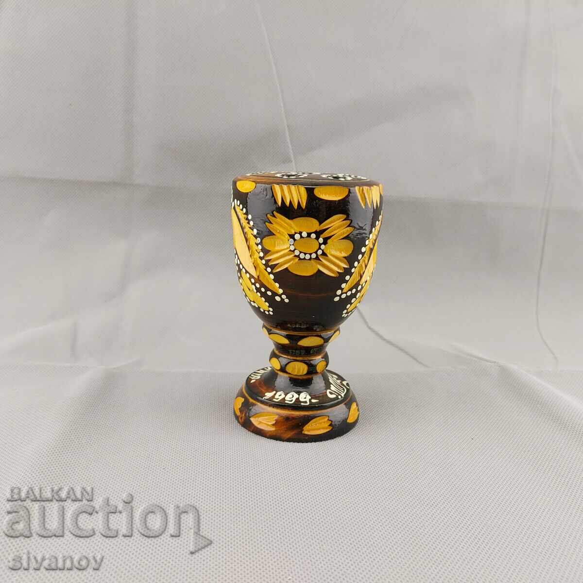 Delivery of Old handmade wooden pencil holder #2858 Delivery of Old handmade wooden pencil holder #2858