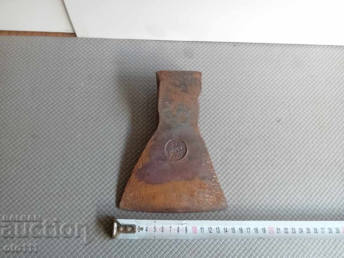 СТАР ГОЛЯМ РУСКИ ТОПОР с цена 50.00 лв. | € 25.56