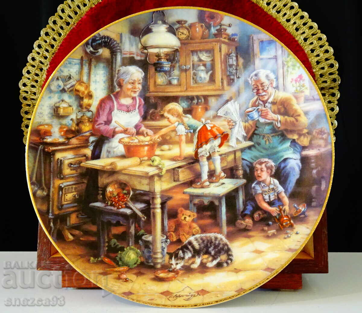 Farfurie de porțelan pentru perete Weimar porțelan, aur