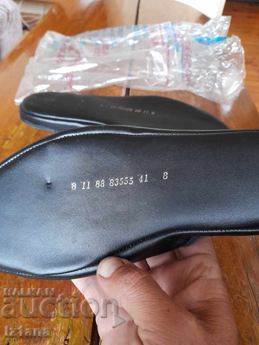 Παλιά παντόφλες, παντόφλες Μλάντοστ - 5 Παλιά παντόφλες, παντόφλες Μλάντοστ - 5