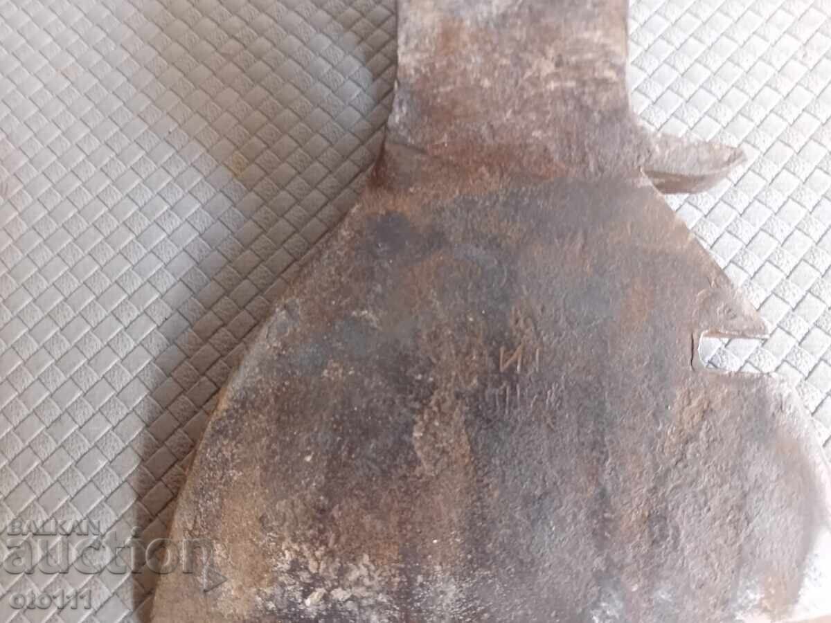 Δημοπρασία ΠΑΛΙΟ ΡΩΣΙΚΟ ΤΟΜΑΡΙ