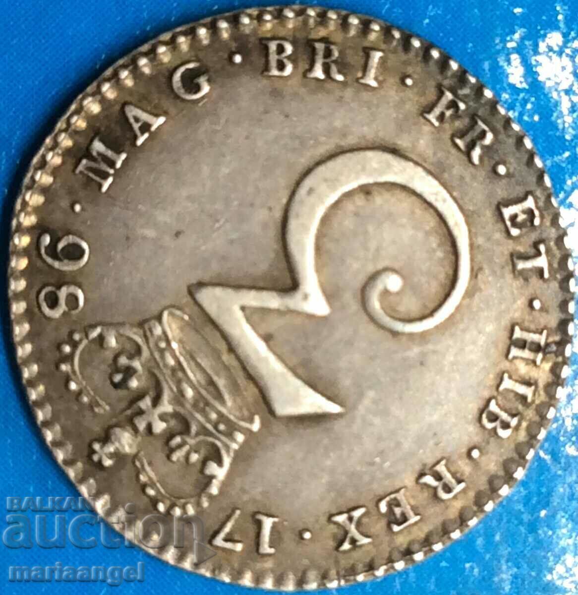 Delivery of United Kingdom 3 Pence 1786 Maundy George III Silver Patina