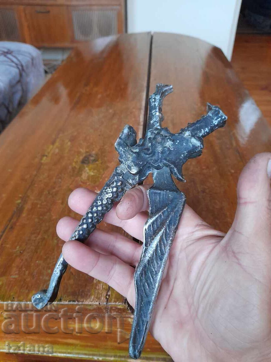 Delivery of Old nutcracker