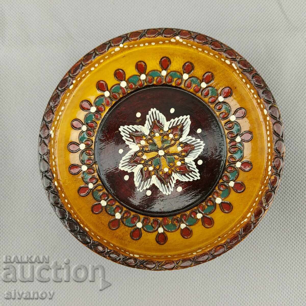 Аукцион Стара дървена купа, ръчно изработена #2868 Аукцион Стара дървена купа, ръчно изработена #2868