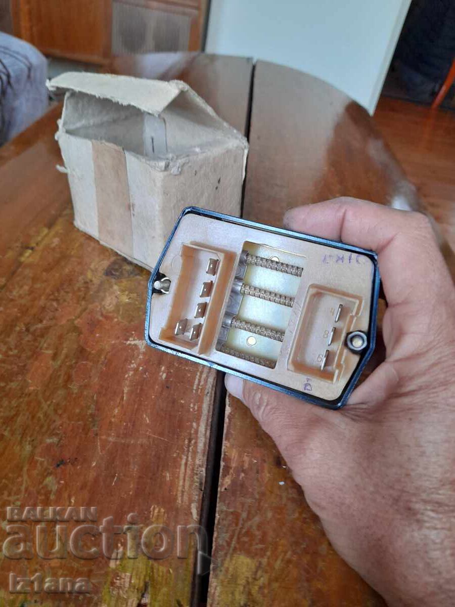 Παράδοση Παλαιό ρελέ φώτων Moskvich RS710
