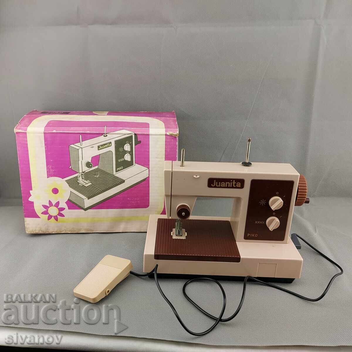 Παλιά Γερμανική GDR ραπτομηχανή PIKO Juanita #2877 Παλιά Γερμανική GDR ραπτομηχανή PIKO Juanita #2877