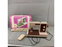 Παλιά Γερμανική GDR ραπτομηχανή PIKO Juanita #2877