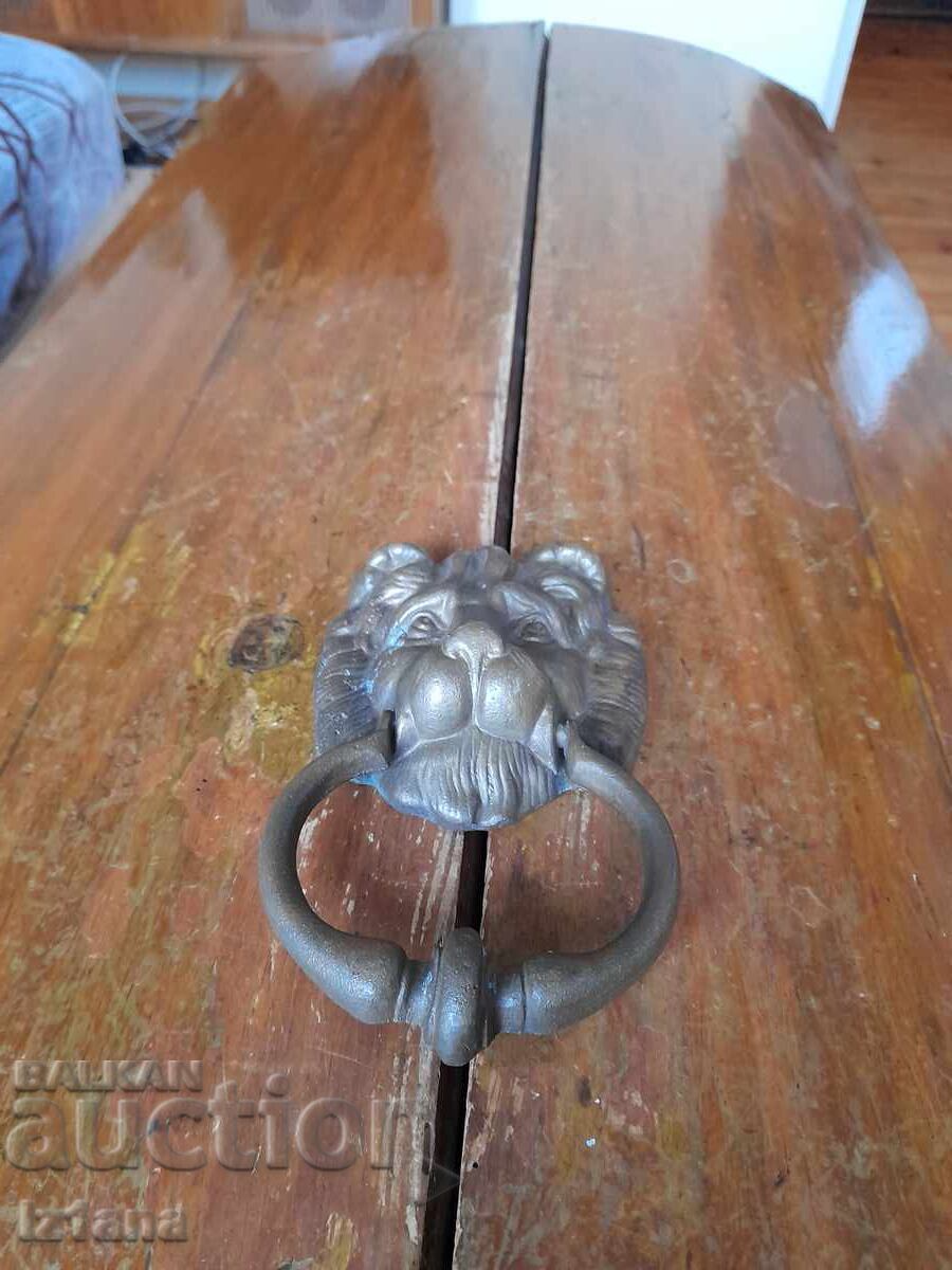 Παλιό χερούλι πόρτας, πύλης