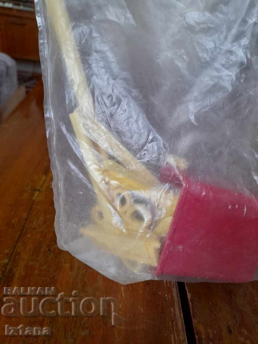 Delivery of Starter set of children's toys