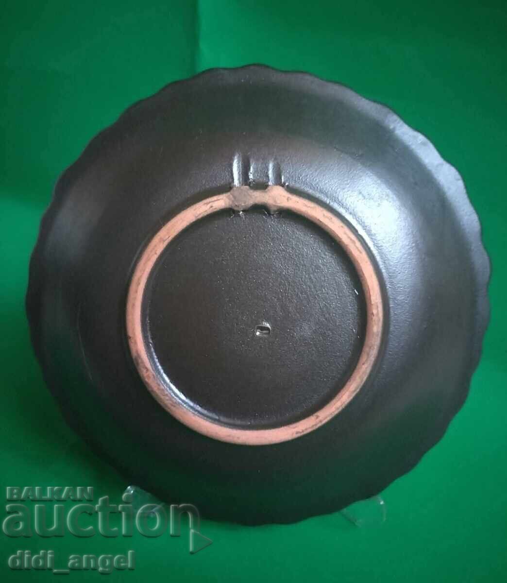 Farfurie decorativă - ceramică cu preț € 8.00 | 15.65 BGN Farfurie decorativă - ceramică cu preț € 8.00 | 15.65 BGN