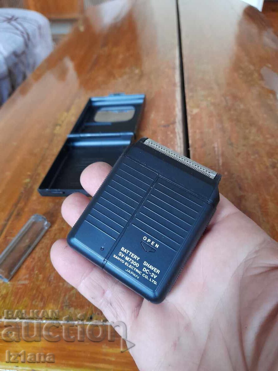 Delivery of Old Sanyo shaver