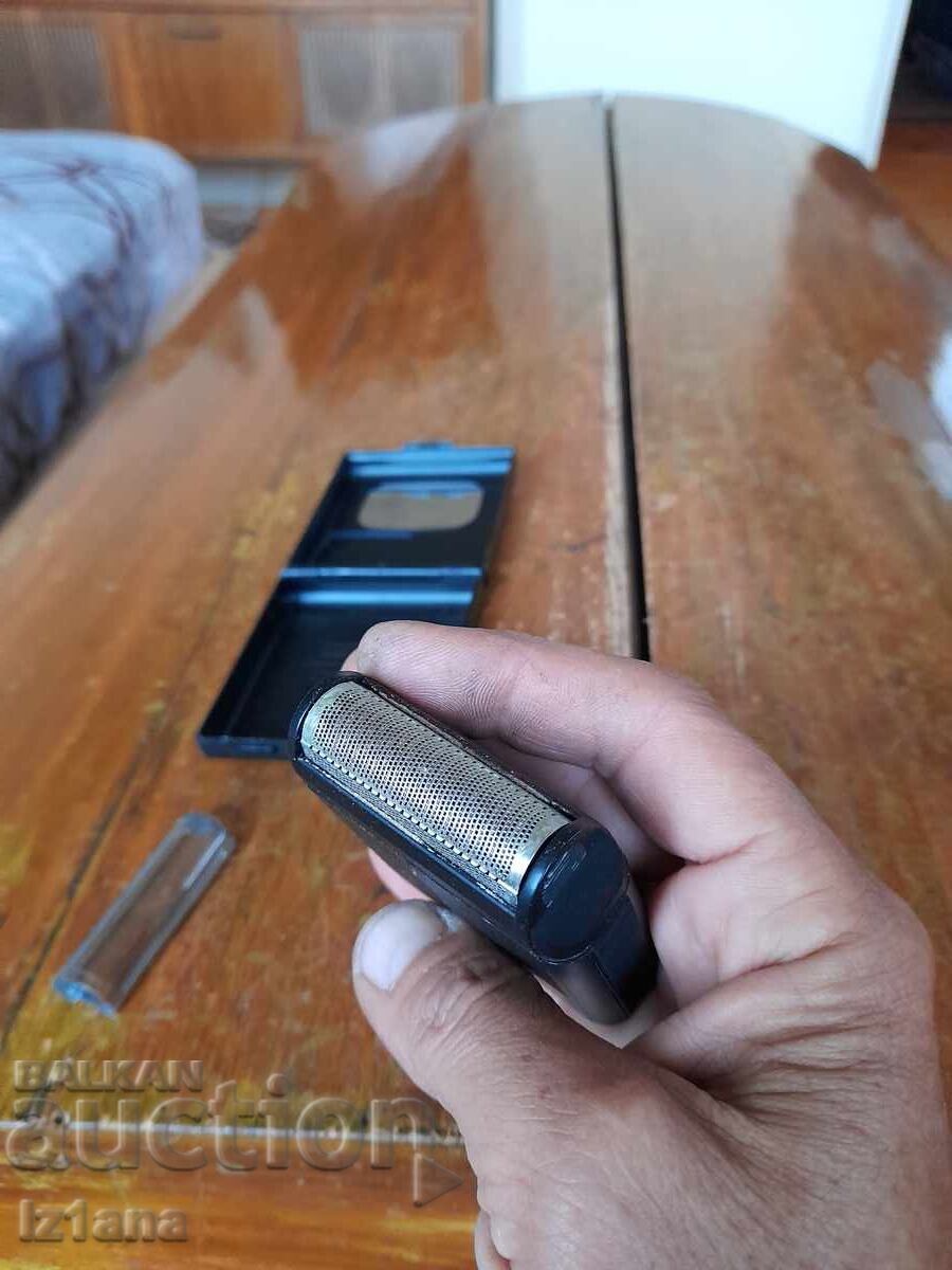 Old Sanyo shaver - 5