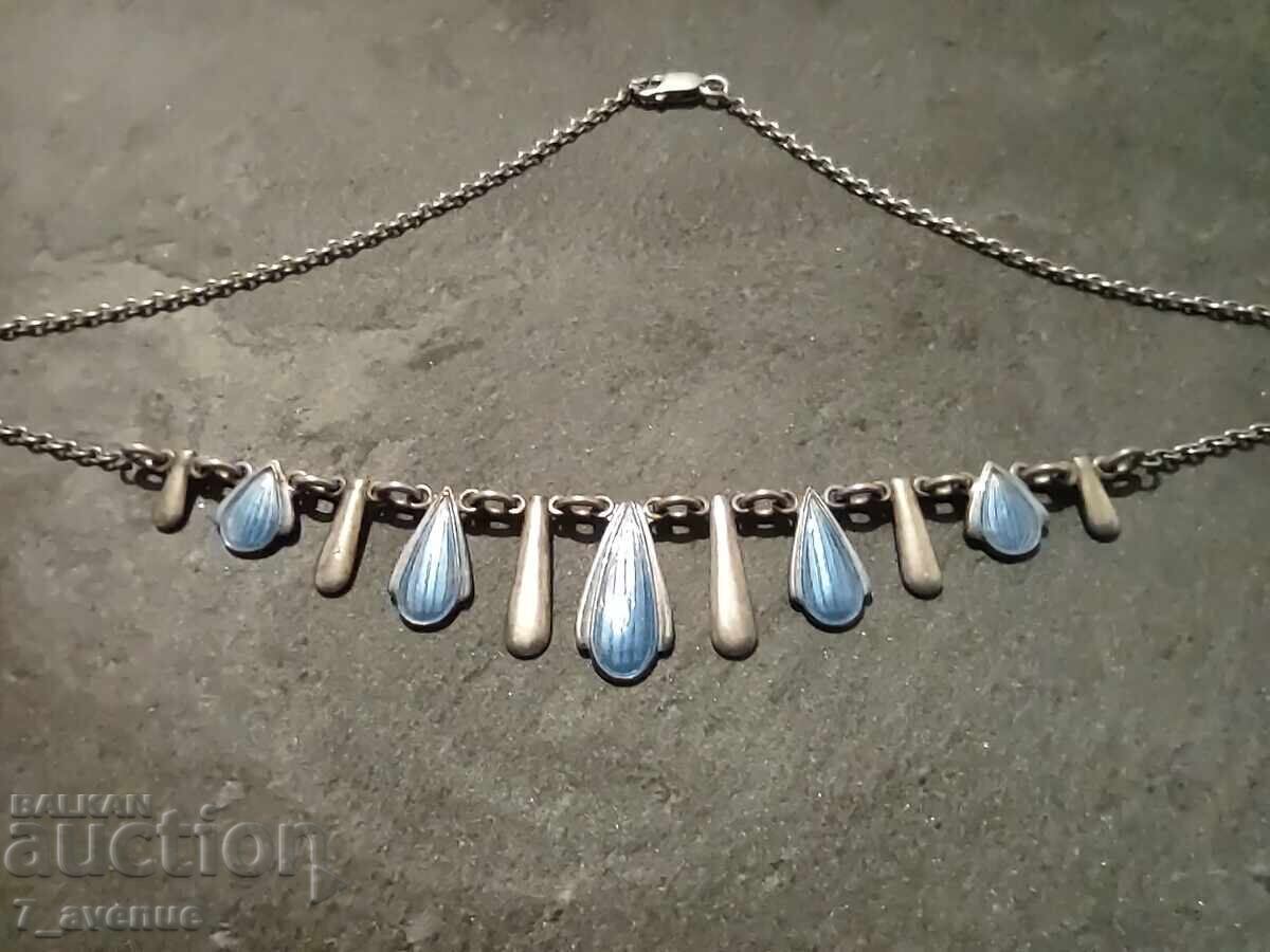 Δημοπρασία Κολιέ ασήμι με σμάλτο επώνυμο, με σφραγίδα 21.10.25 Δημοπρασία Κολιέ ασήμι με σμάλτο επώνυμο, με σφραγίδα 21.10.25