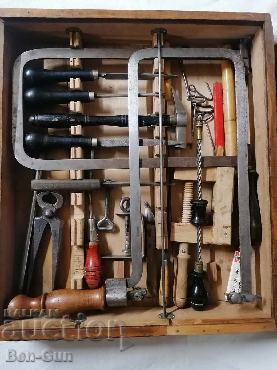 Antique work set with price € 63.91 | 125.00 BGN Antique work set with price € 63.91 | 125.00 BGN