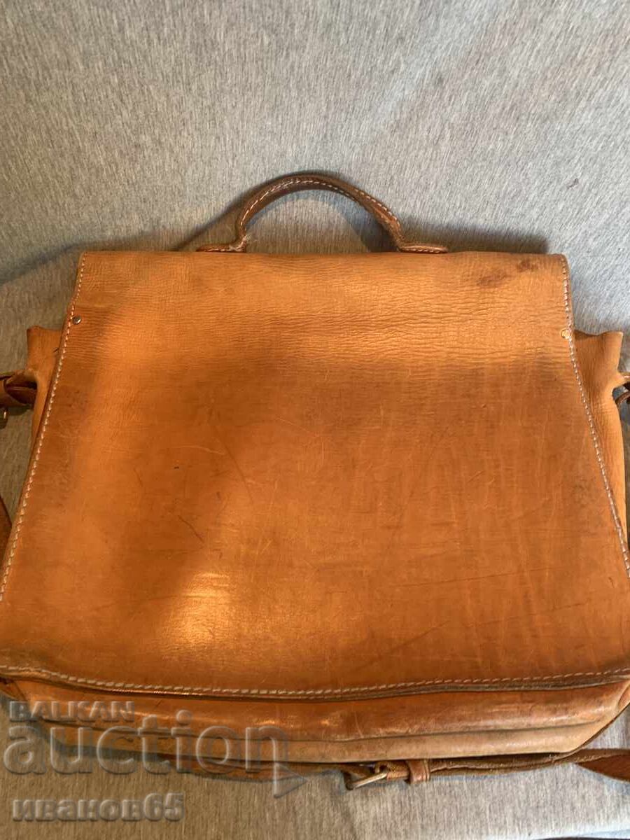 Old Leather Shoulder Bag with price 40.00 BGN | € 20.45 Old Leather Shoulder Bag with price 40.00 BGN | € 20.45