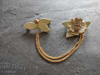 Broșă foarte frumoasă și rafinată 22.10.25