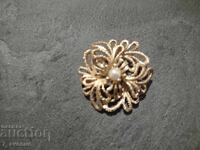 Broșă foarte frumoasă și rafinată 22.10.25