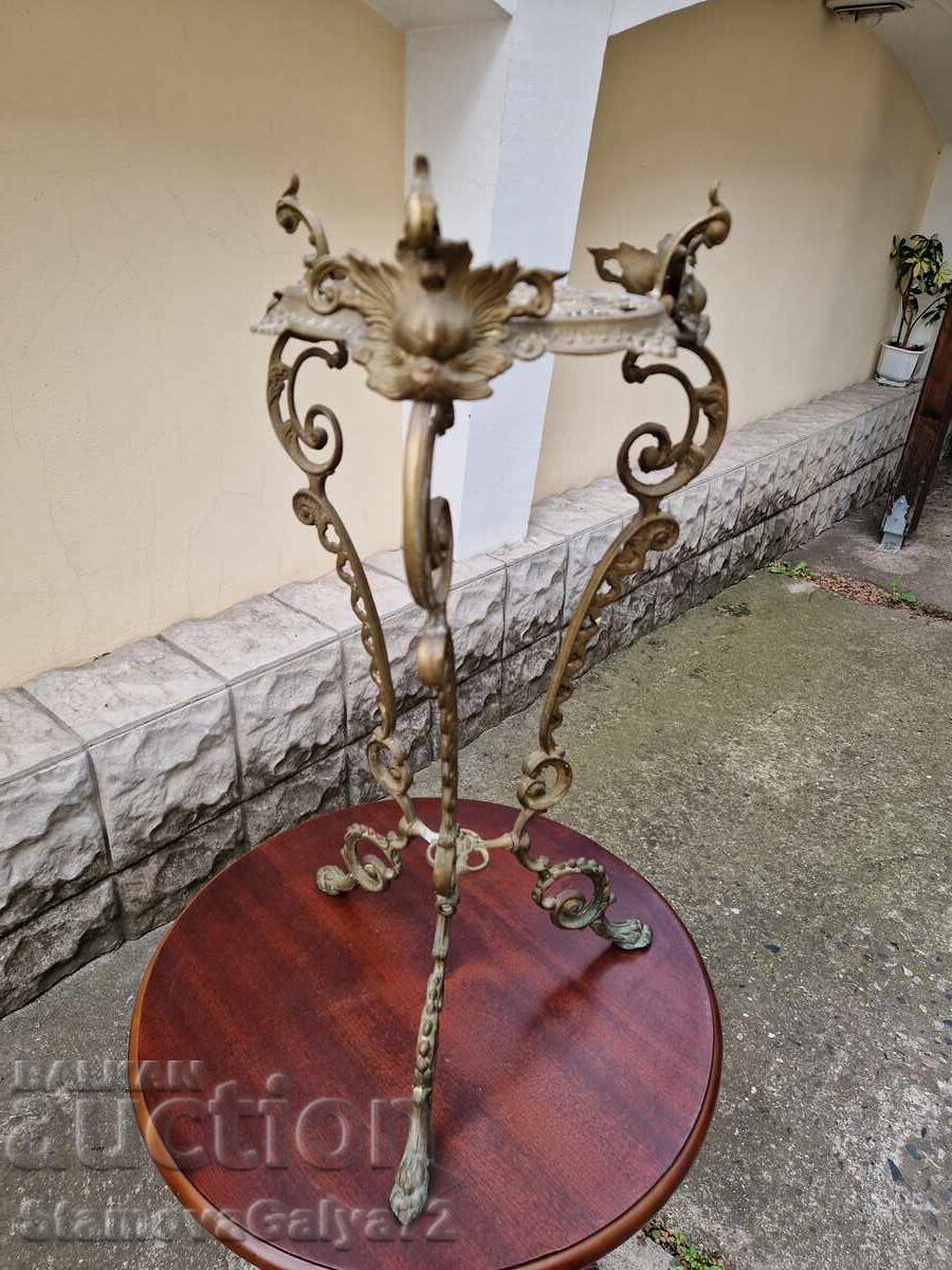 Livrarea Măsuță antică franceză din bronz, superbă