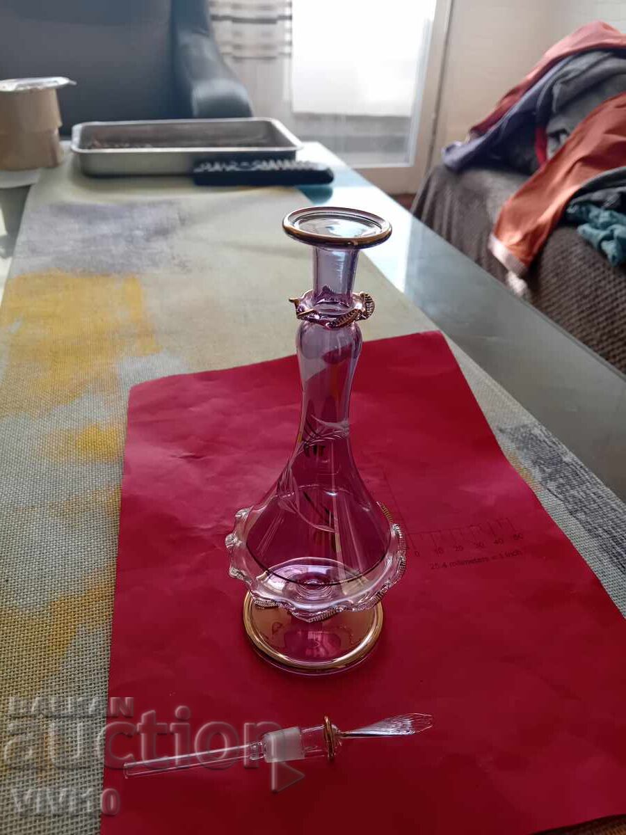 Аукцион Старинно шише за парфюм Аукцион Старинно шише за парфюм