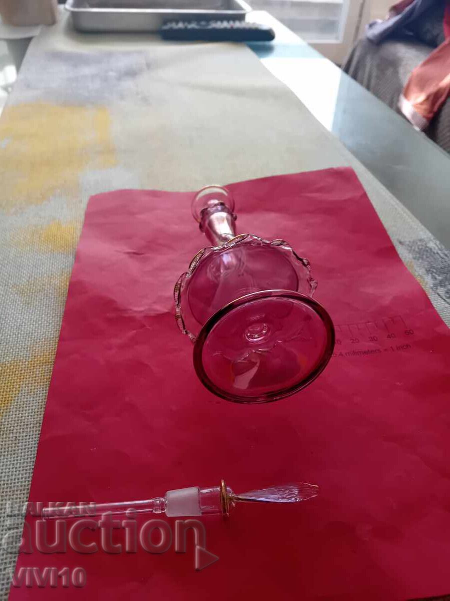 Доставка на Старинно шише за парфюм Доставка на Старинно шише за парфюм