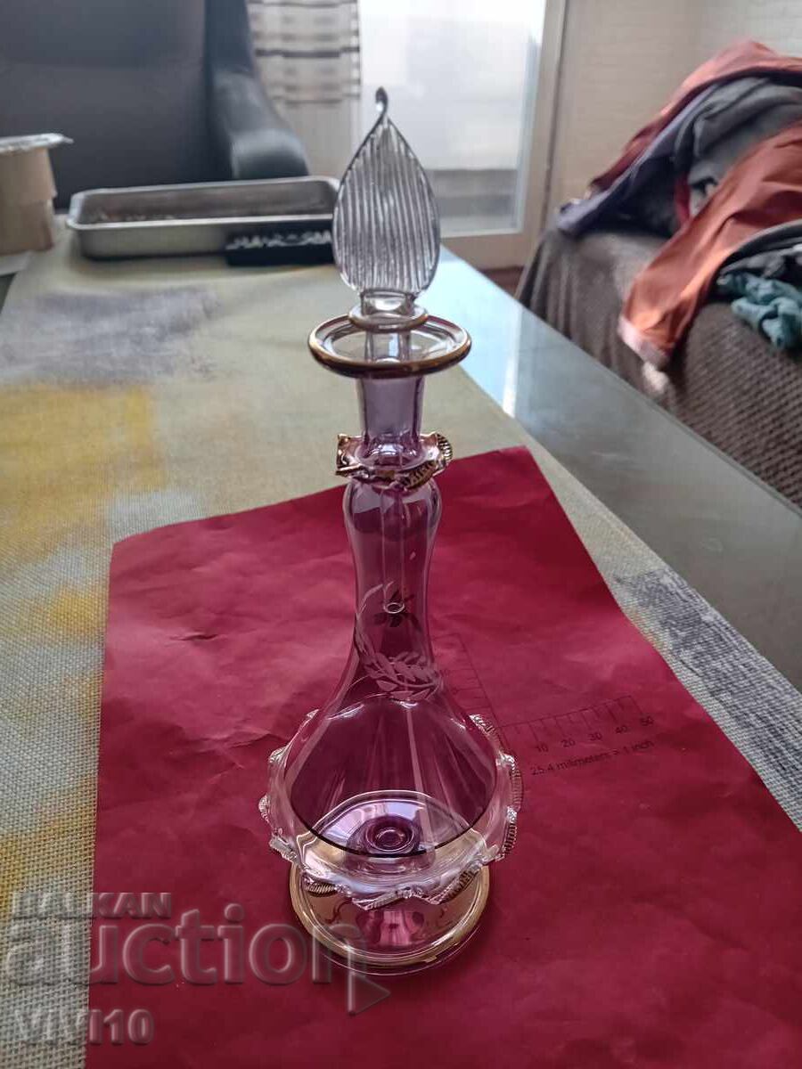 Старинно шише за парфюм Старинно шише за парфюм