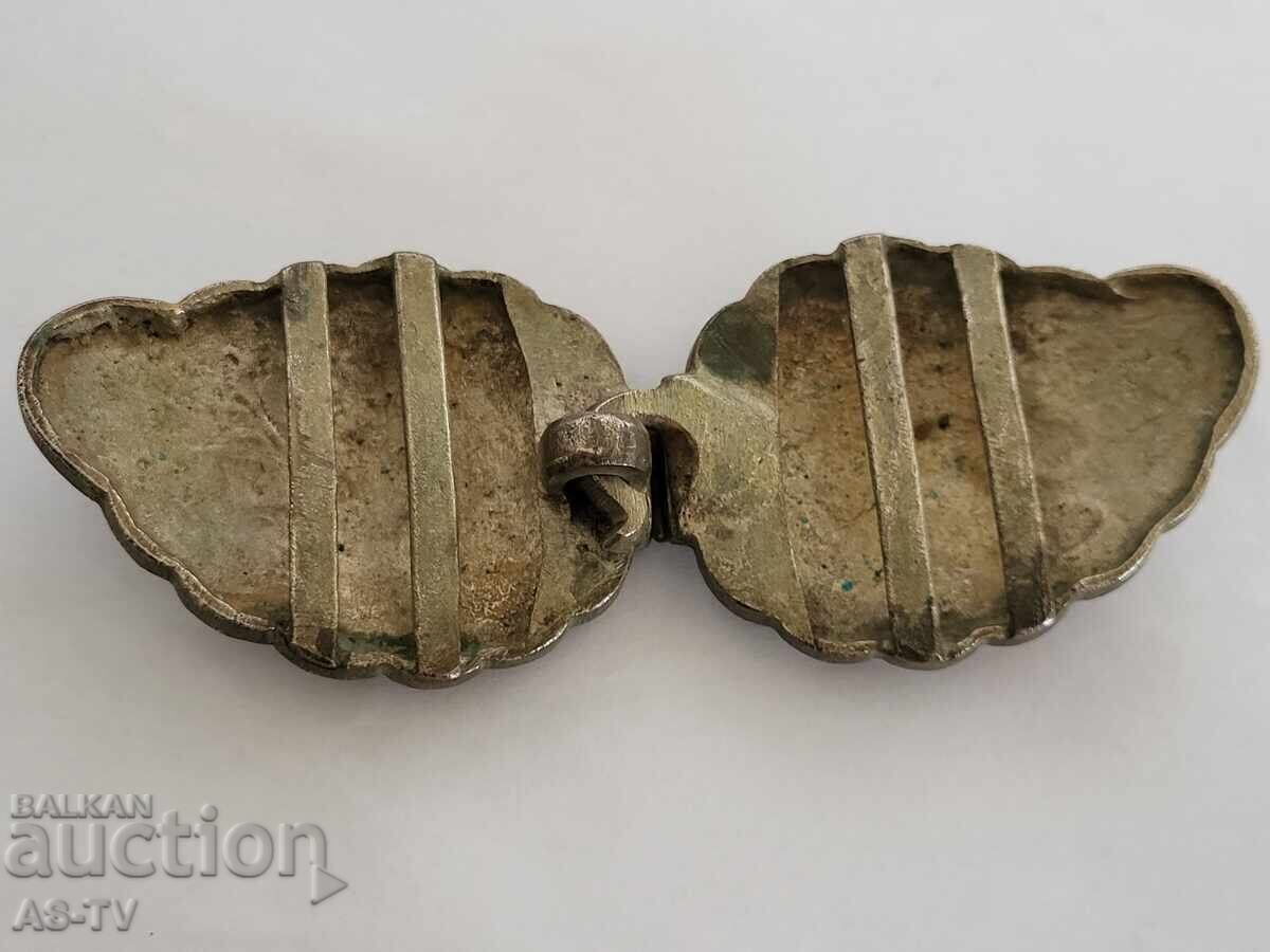 Delivery of Renaissance pafts