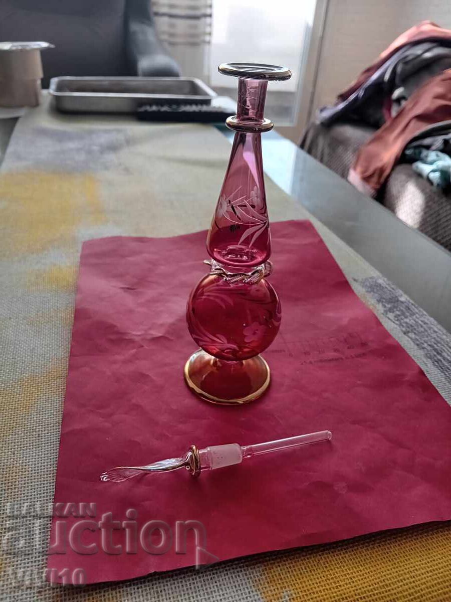 Аукцион Старинно шише за парфюм