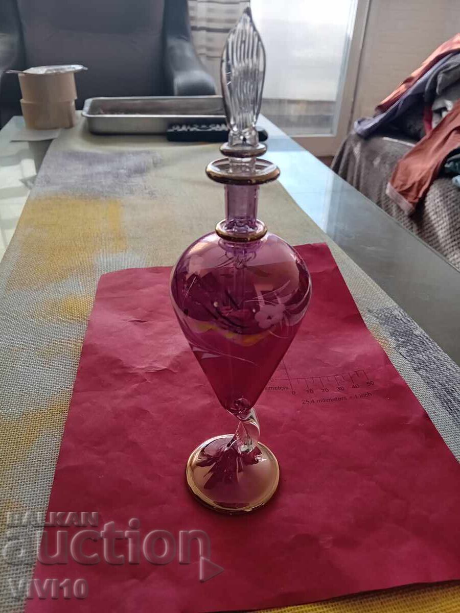 Antique perfume bottle with price 40.00 BGN | € 20.45 Antique perfume bottle with price 40.00 BGN | € 20.45
