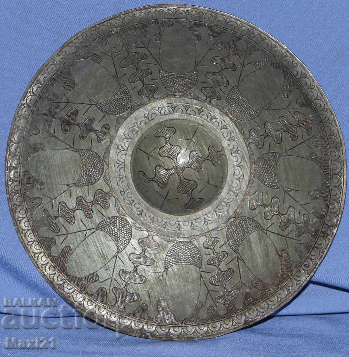 Старинна XIX век медна калайдисана чиния с цена 180.00 лв. | € 92.03